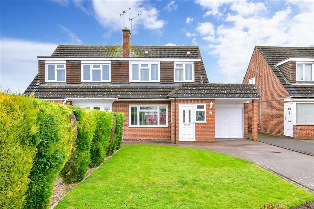 3 bed semidetached house for sale in Hobart Gardens, Sittingbourne