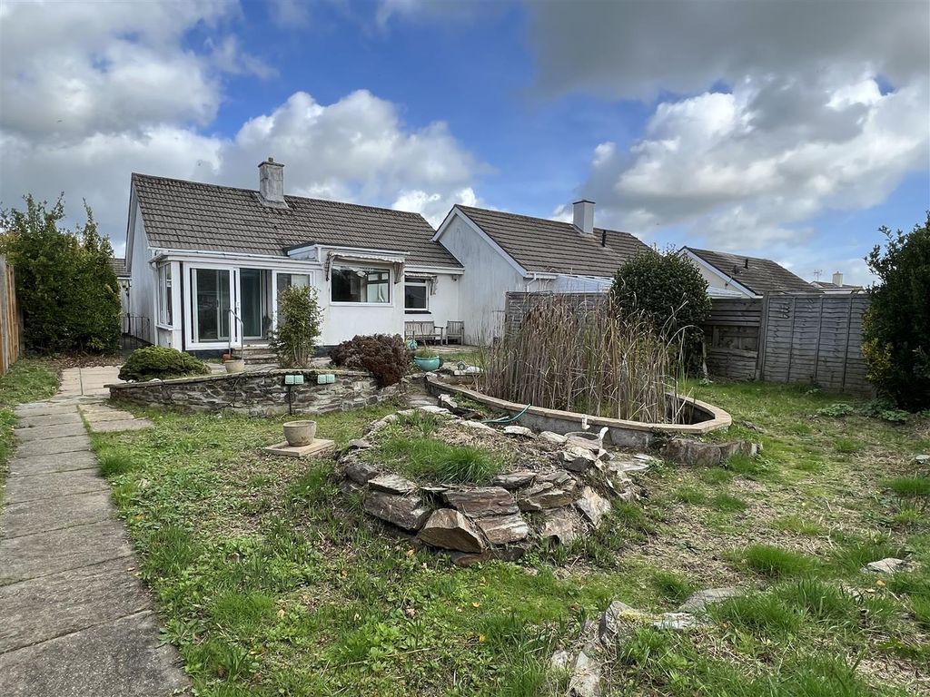 2 bed semidetached bungalow for sale in Whieldon Road, St Austell, St