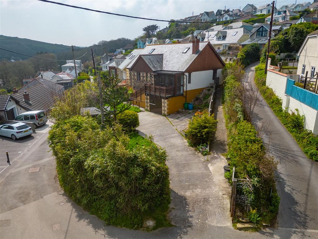 3 bed detached house for sale in Bolenna Lane, Perranporth TR6 Zoopla