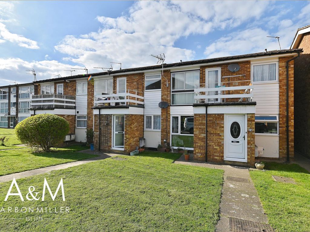 2 bed to rent in St. Peters Close, Ilford IG2 Zoopla