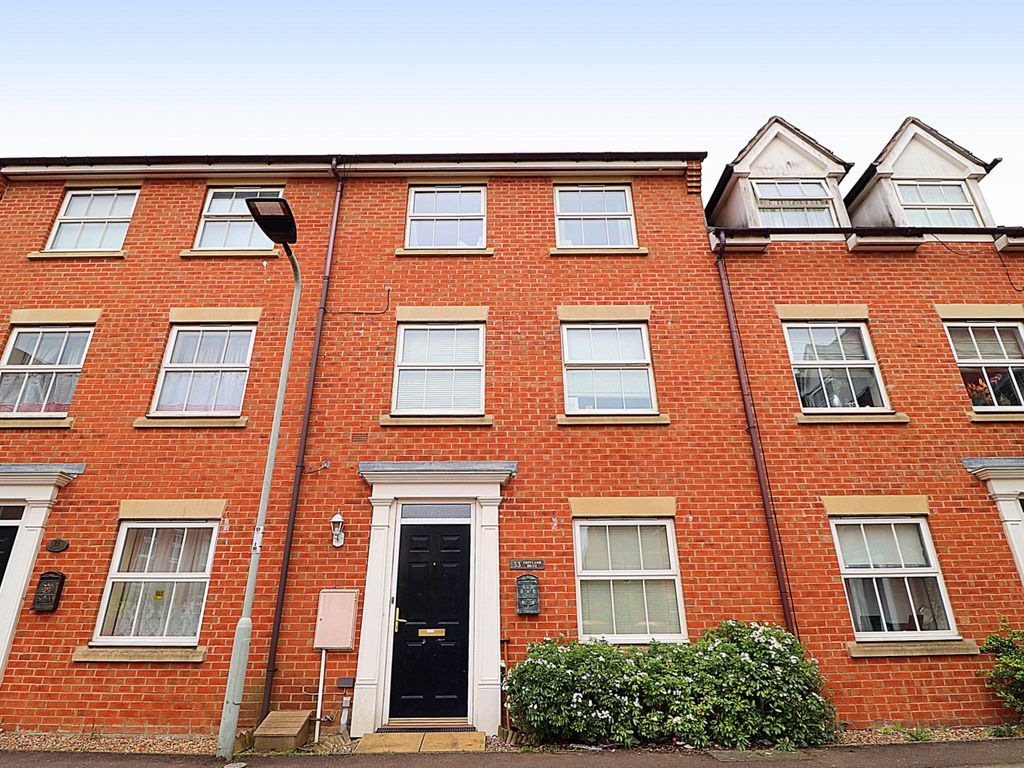 1 bed terraced house to rent in Room 4 Croyland Drive, Elstow, Bedford