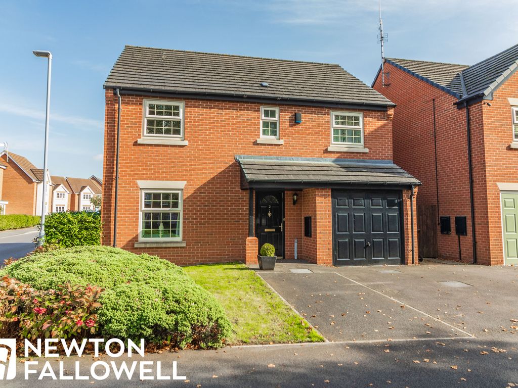 4 bed detached house for sale in Grace Road, Retford DN22, £300,000