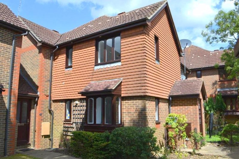 1 bed terraced house for sale in Hawkenbury Mead, Tunbridge Wells TN2
