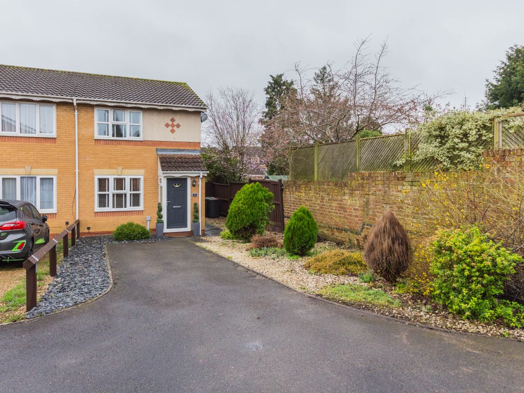 2 bed semidetached house for sale in Garrow Close, Irthlingborough