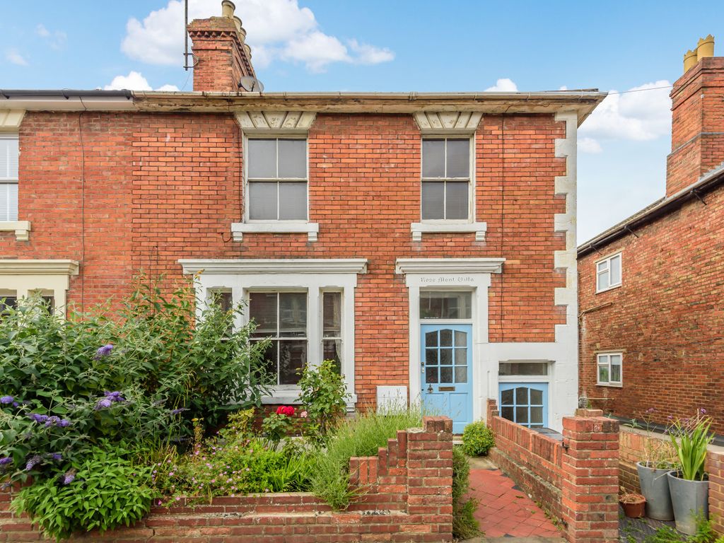 4 bed semidetached house for sale in Dixon Street, Old Town, Swindon