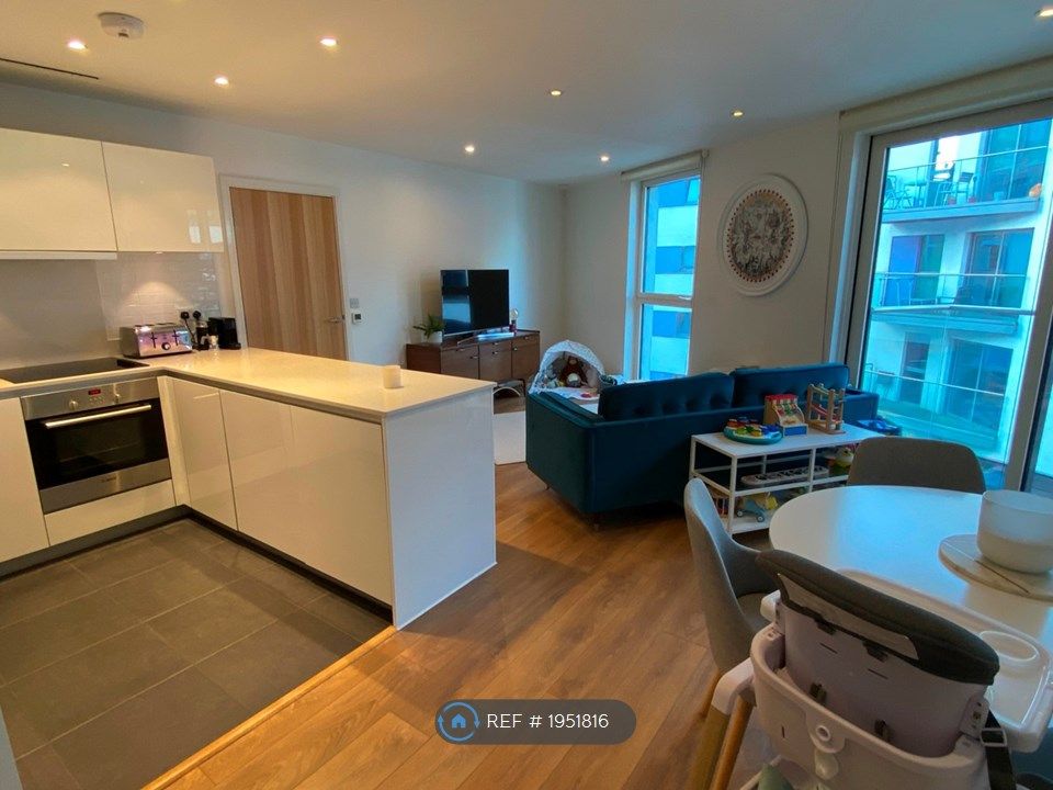 2 bed flat to rent in Wellesley Road, Croydon CR0, £1,850 pcm Zoopla