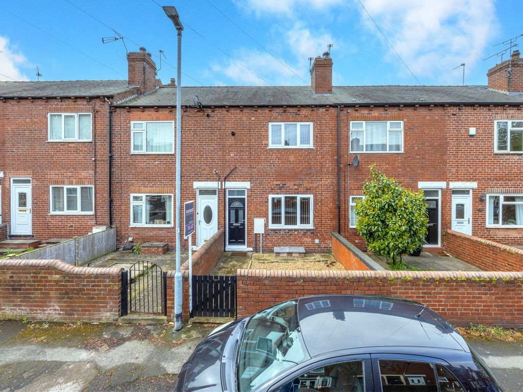 2 bed terraced house to rent in Gladstone Street, Normanton WF6, £825