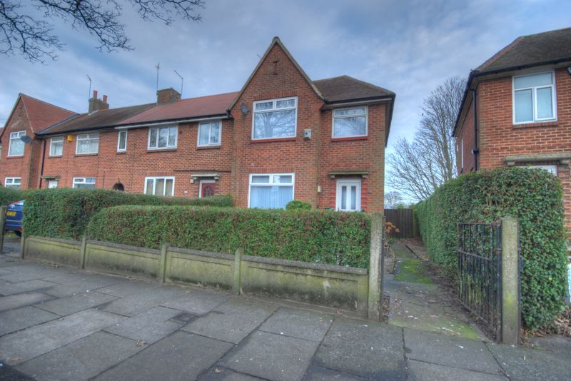 3 bed end terrace house for sale in Lonnen Avenue, Fenham, Newcastle