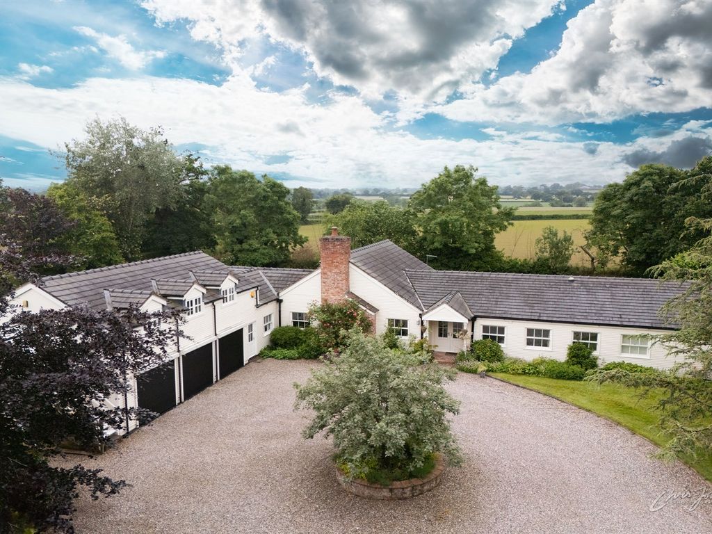 4 bed detached bungalow for sale in Poole, Nantwich CW5, £890,000 Zoopla