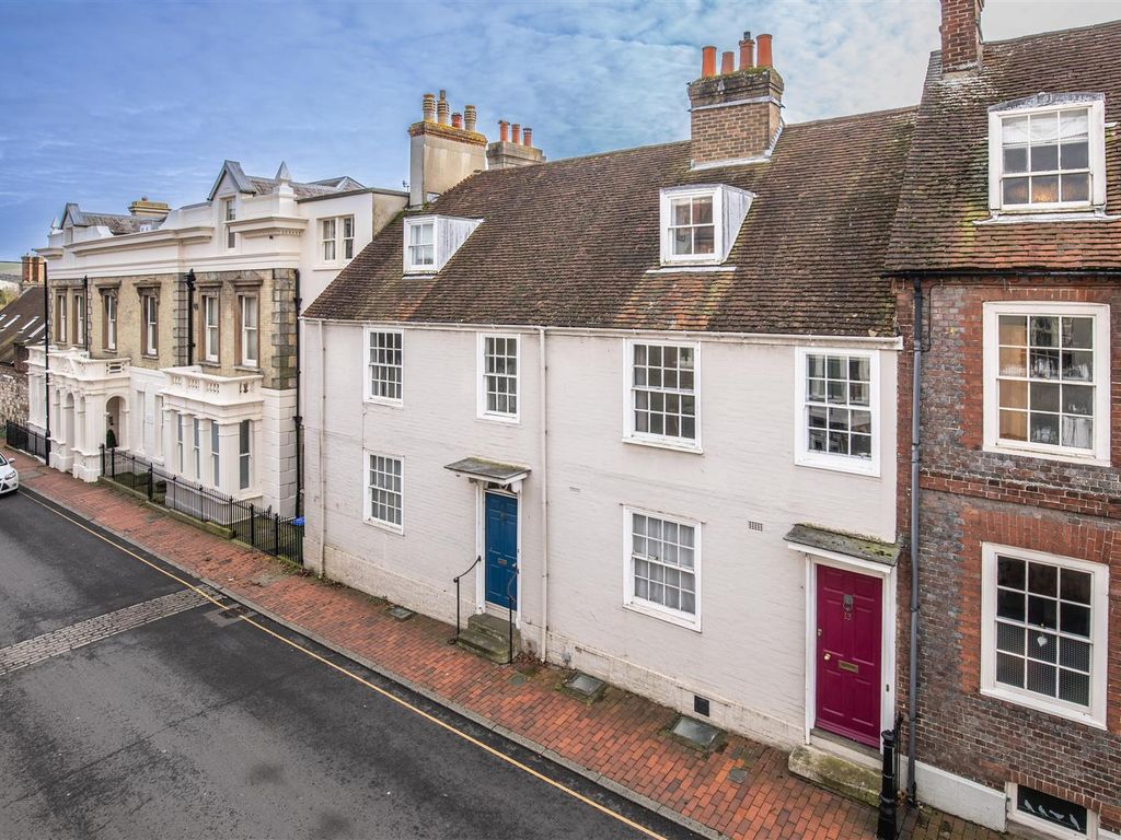 3 bed for sale in Southover High Street, Lewes BN7, £575,000