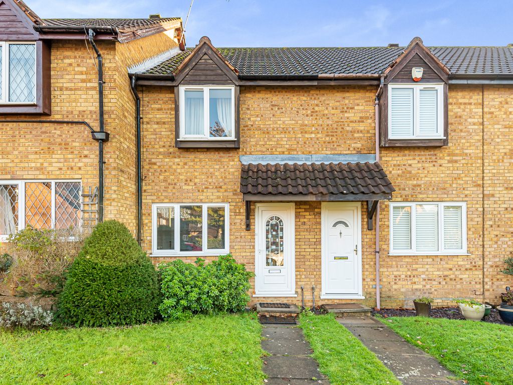 2 bed terraced house for sale in Boleyn Way, EN5 Zoopla