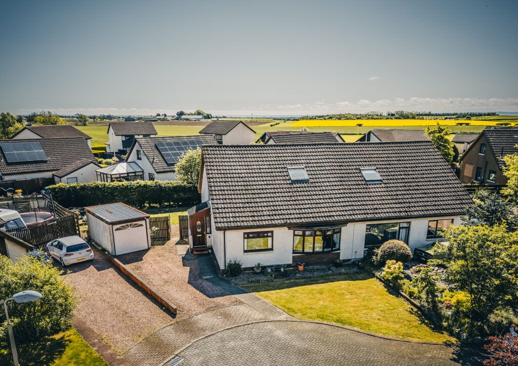 3 bed semidetached house for sale in Sanderson Place, Newbigging