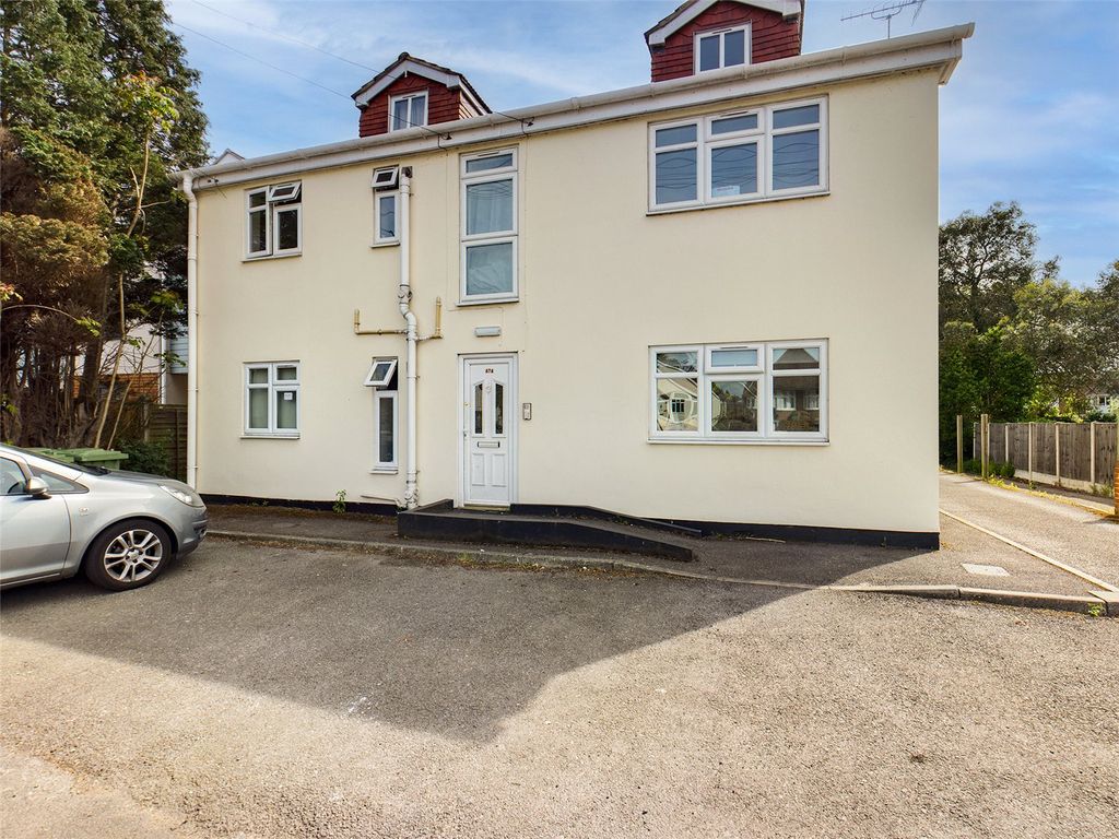 2 bed flat for sale in Staines Road West, Ashford, Middlesex TW15 Zoopla