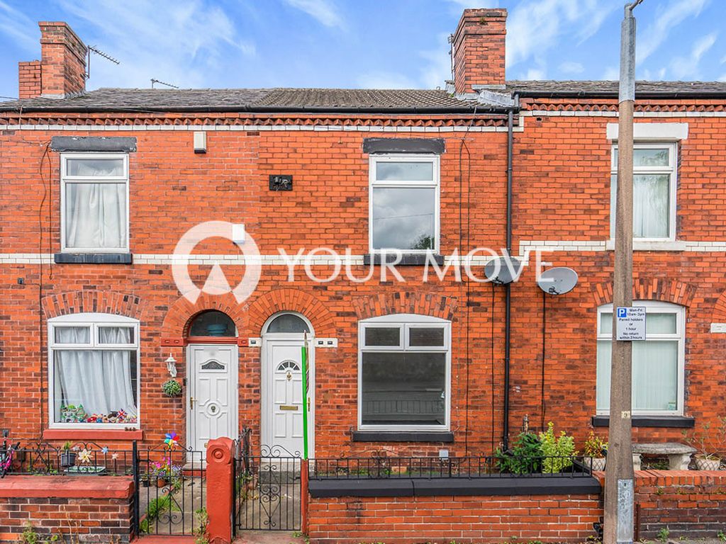 2 bed terraced house to rent in St. Peters Road, Swinton, Manchester
