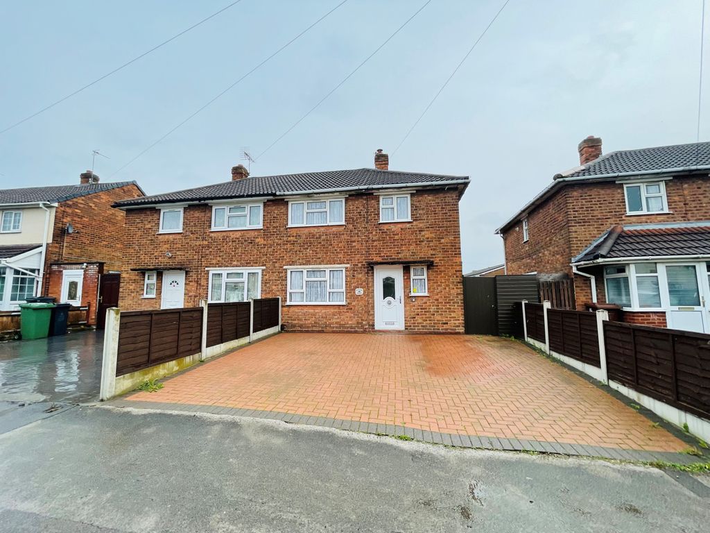2 bed semidetached house for sale in Attlee Road, Walsall, West