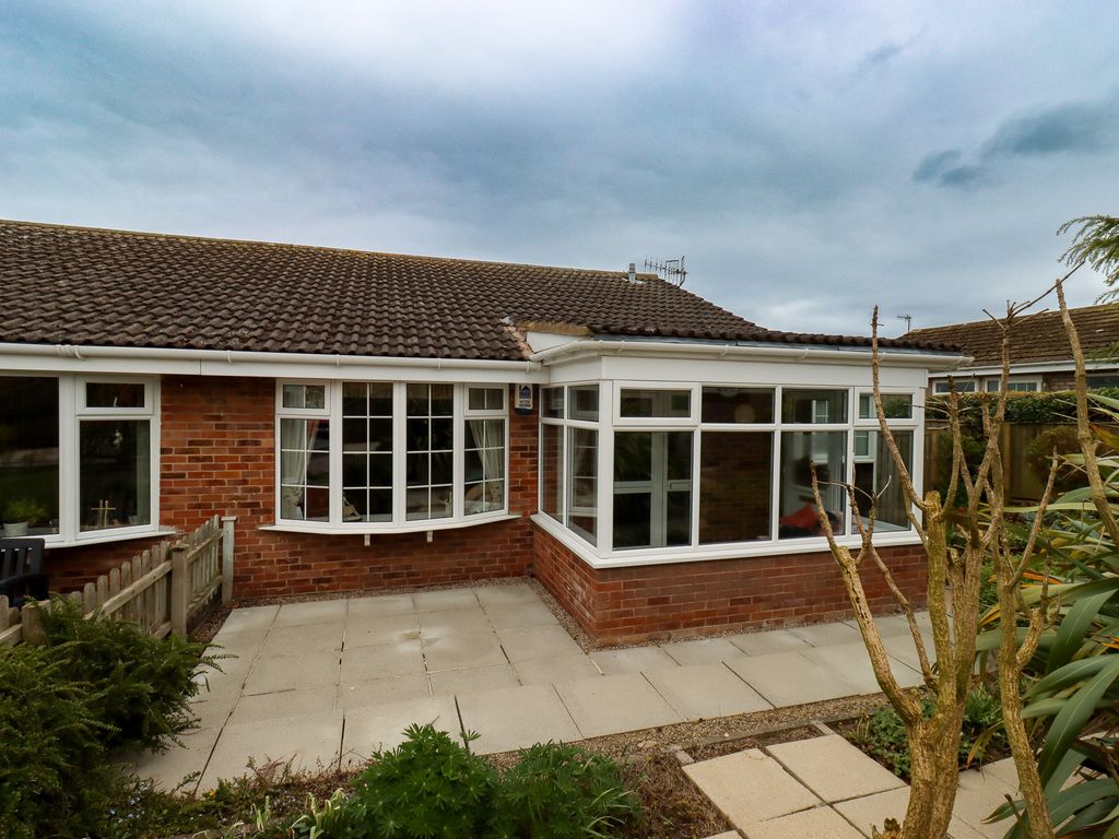 2 bed semidetached bungalow for sale in Bardney Road, Hunmanby YO14, £197,500 Zoopla