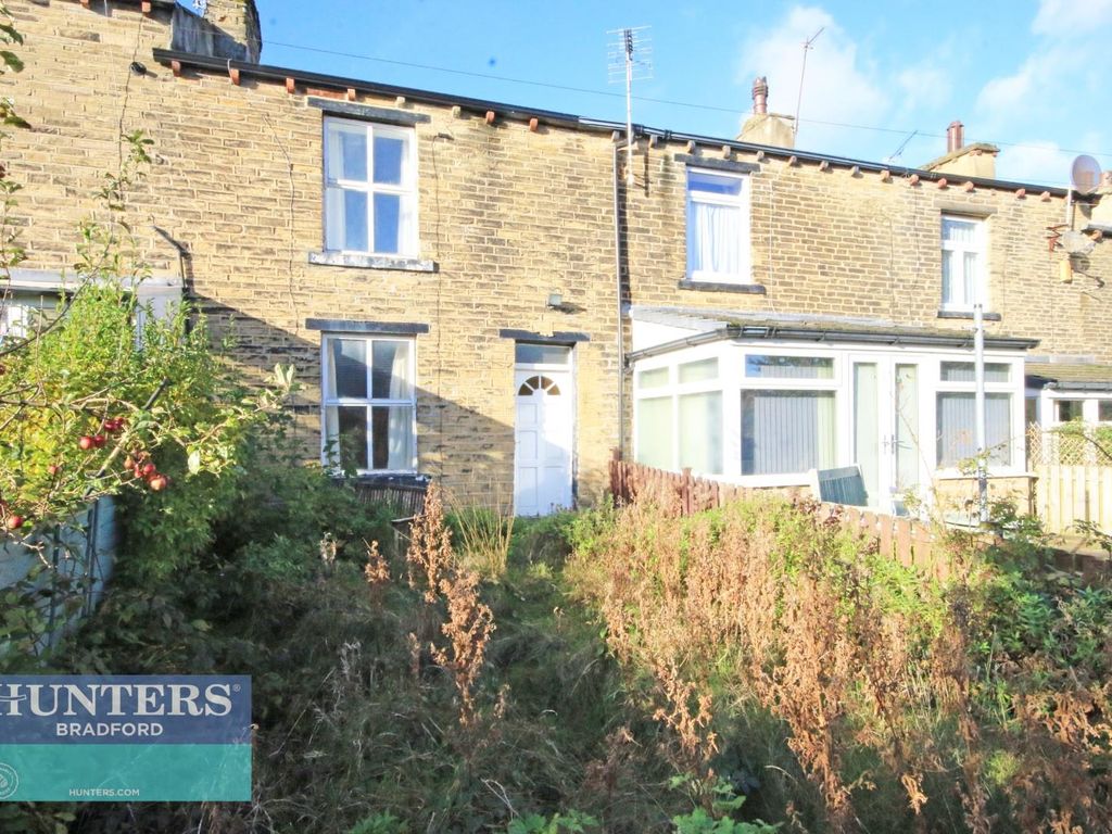2 bed property for sale in Moorside Terrace Bradford, West Yorkshire
