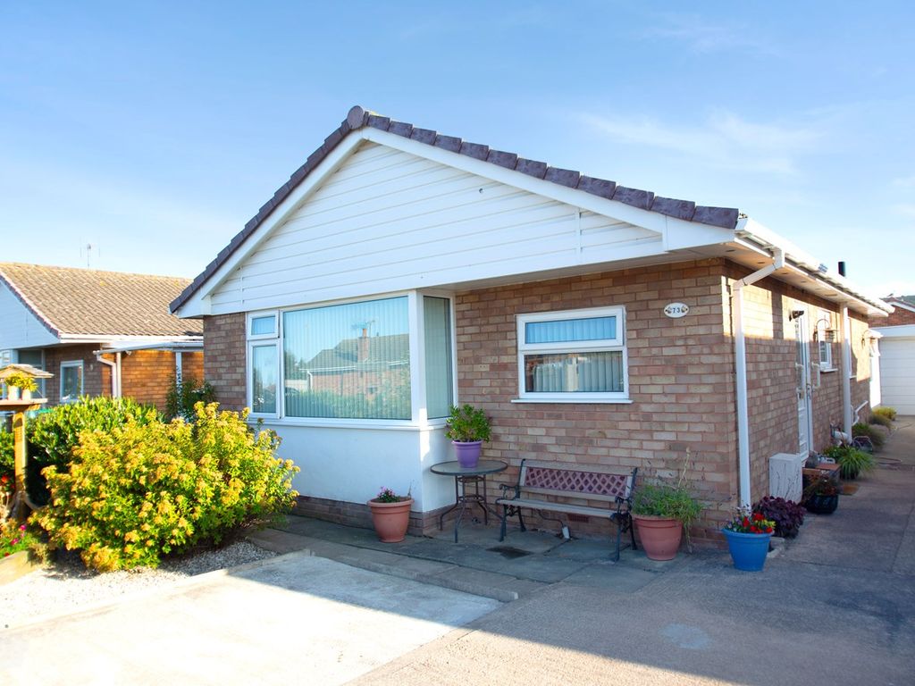 2 bed detached bungalow for sale in Lon Y Gors, Pensarn, Abergele LL22