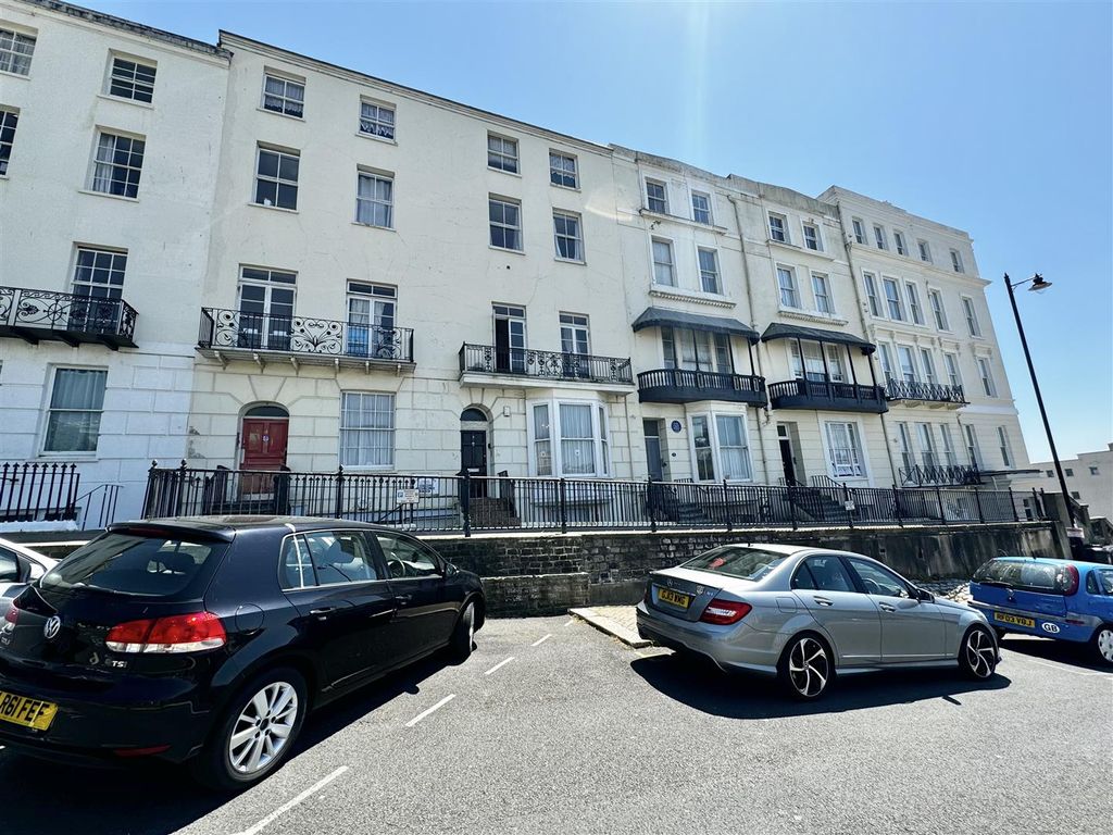 2 bed flat for sale in Wellington Square, Hastings TN34, £200,000 Zoopla