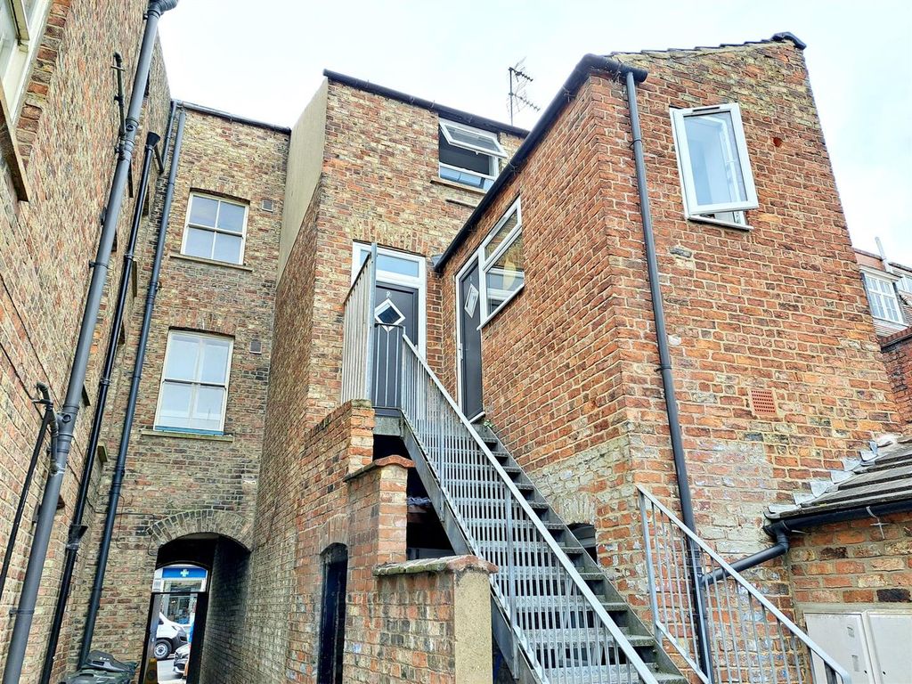 2 bed property to rent in Wheelgate, Malton YO17 Zoopla