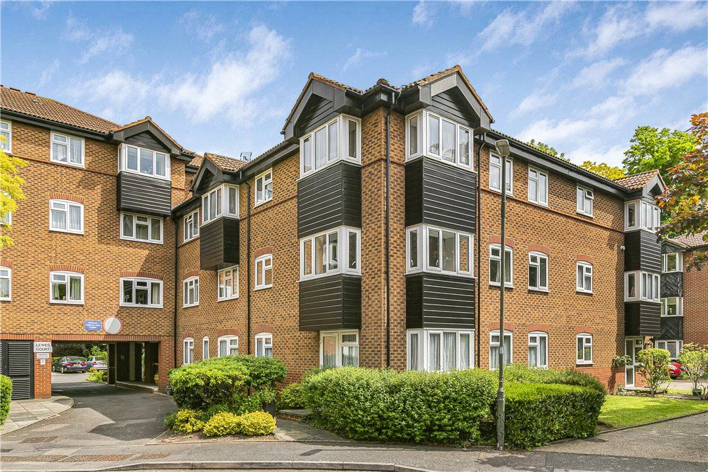 2 bed flat for sale in Chatsworth Place, Mitcham CR4 Zoopla
