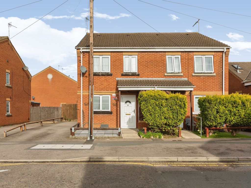 2 bed semidetached house for sale in St. Ives Road, Leicester LE4, £