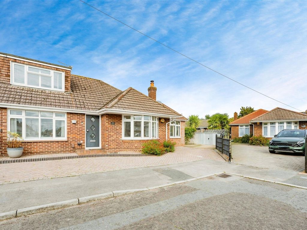 4 bed semidetached bungalow for sale in Ashby Road, Sholing, Southampton SO19, £425,000 Zoopla