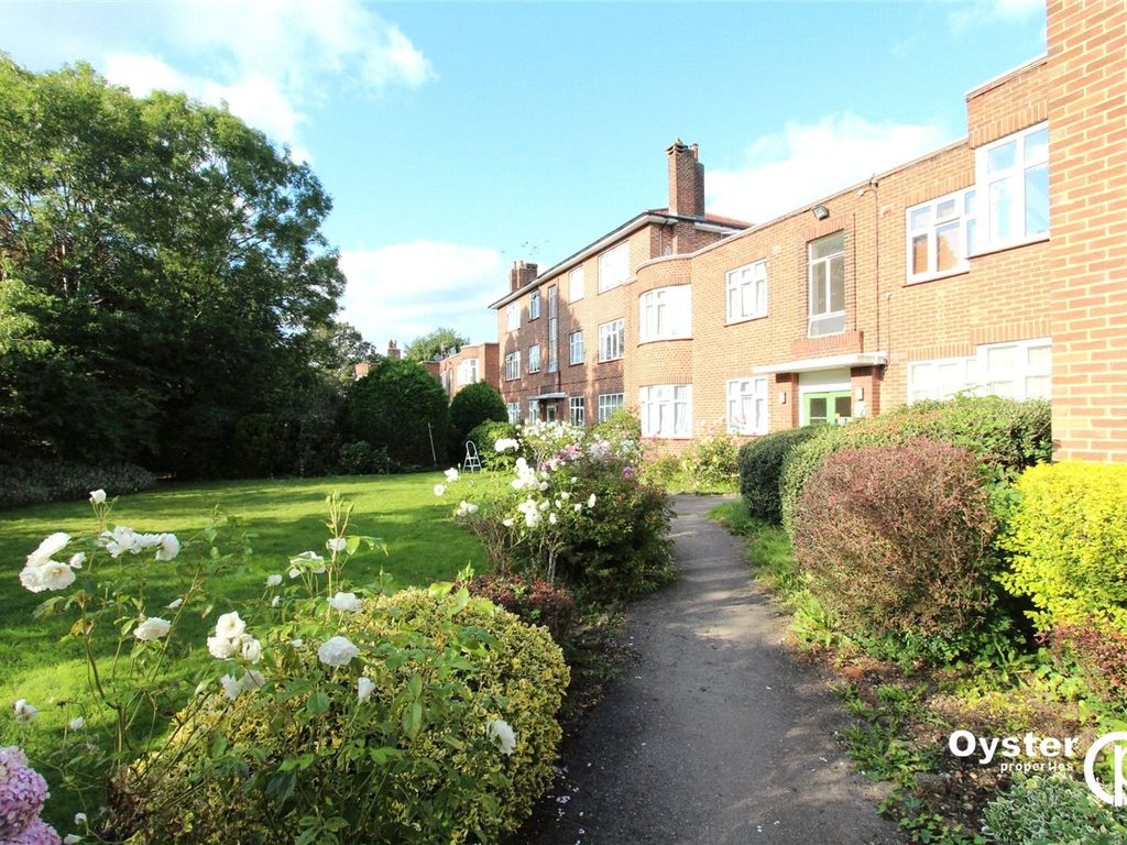 2 bed flat to rent in Canons Park Close, Edgware HA8 Zoopla