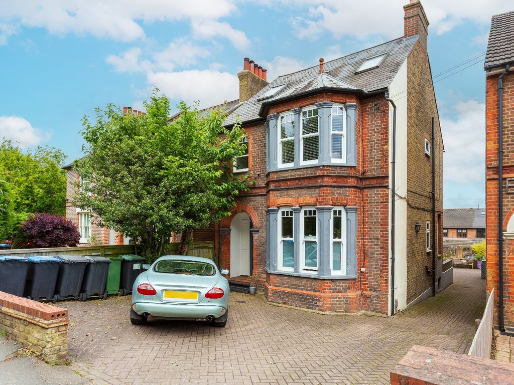 1 bed flat for sale in Watford Road, Kings Langley, Hertfordshire WD4