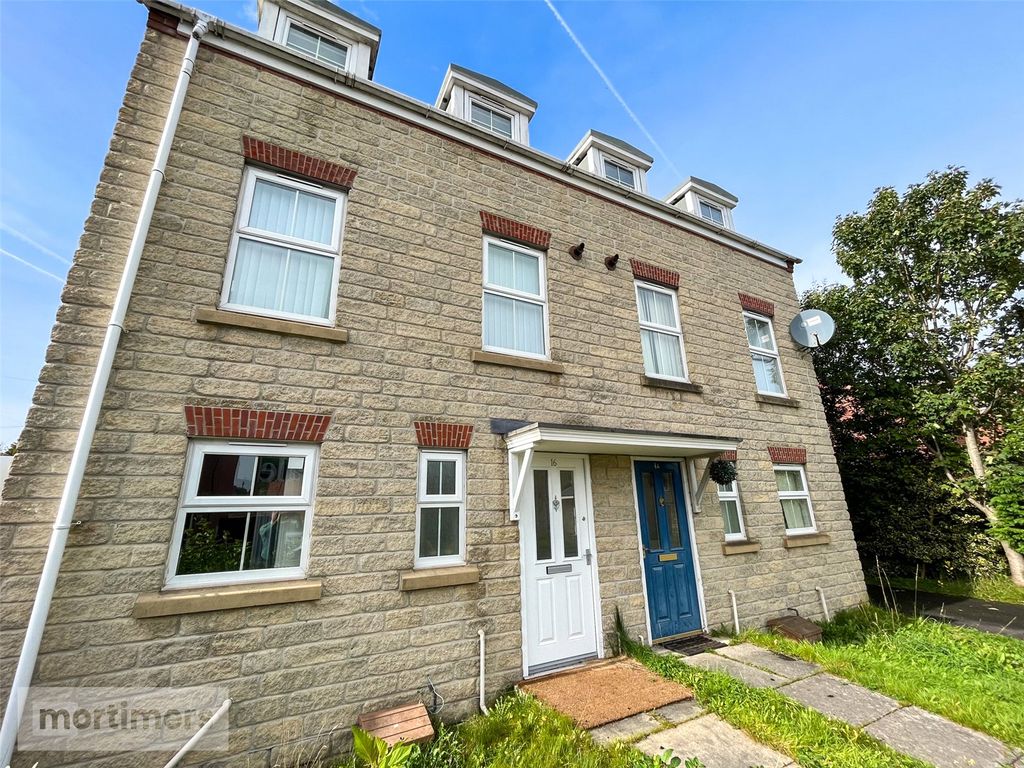 3 bed semidetached house for sale in Knotwood Court, Accrington
