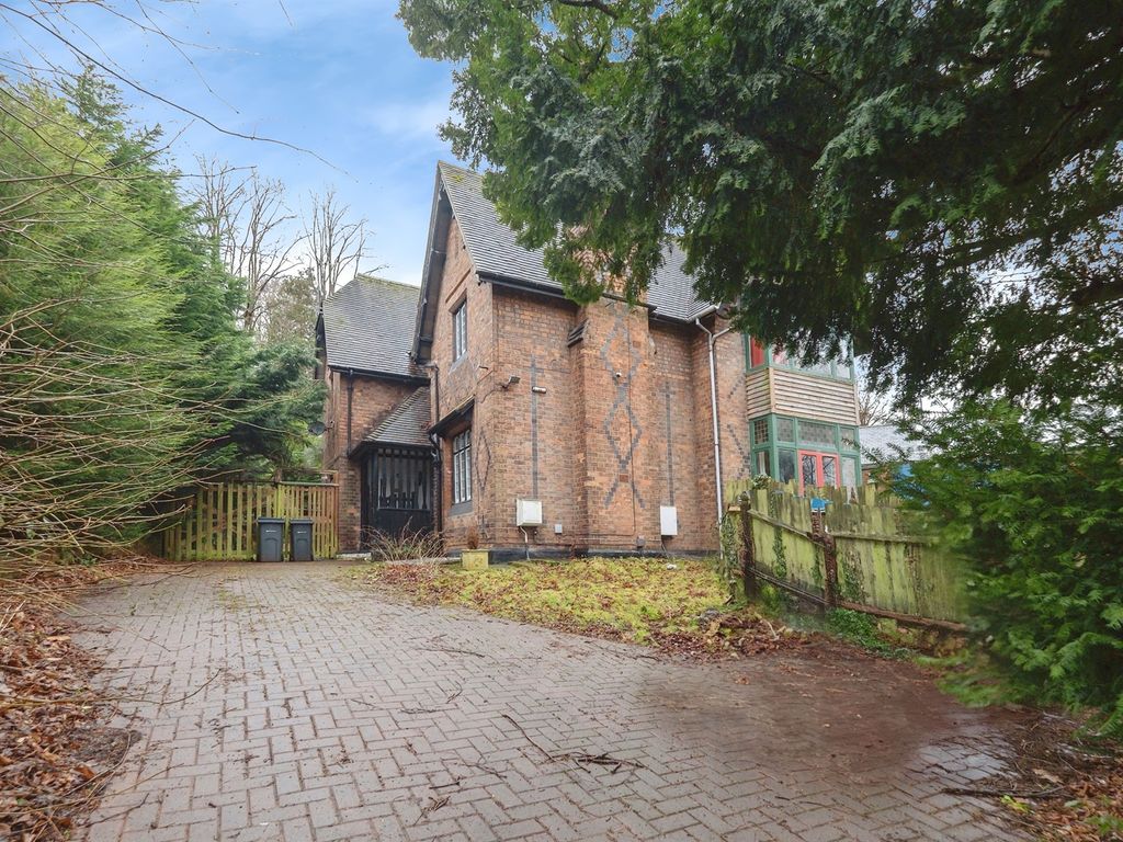 4 bed semidetached house for sale in Hamstead Road, Handsworth