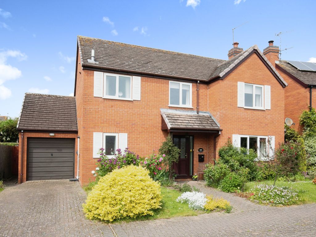 3 bed detached house for sale in Chapel Close, BidfordOnAvon