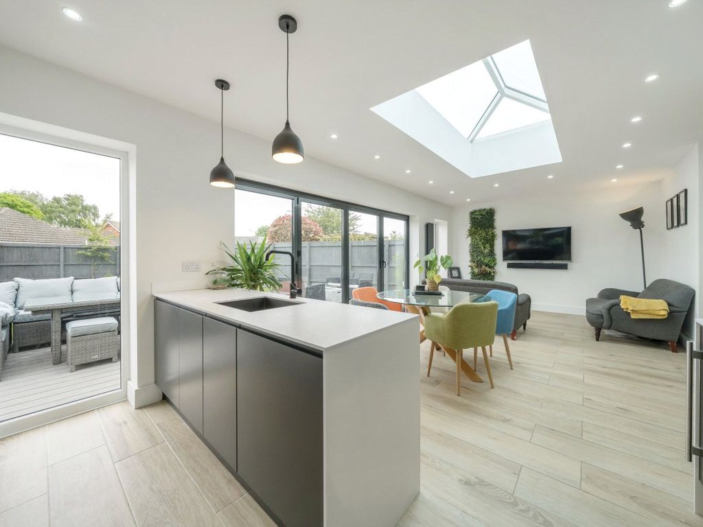 3 bed bungalow for sale in Somersby Way, Boston, Lincolnshire PE21, £