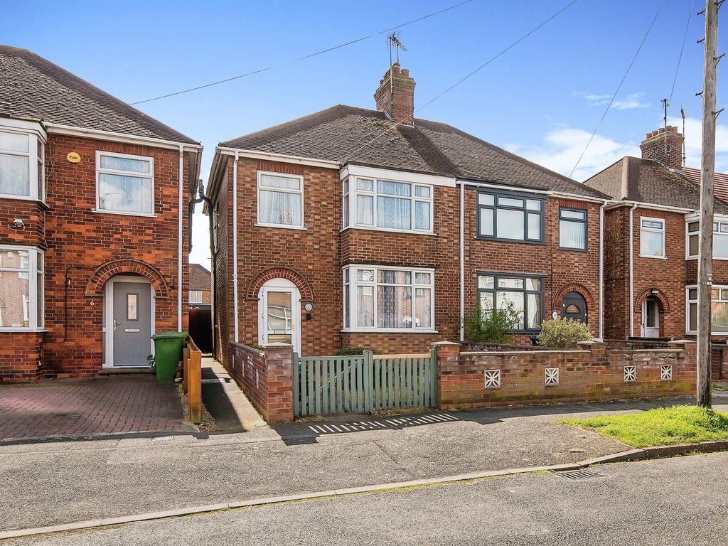 3 bed semidetached house for sale in Clare Road, Peterborough PE1 Zoopla