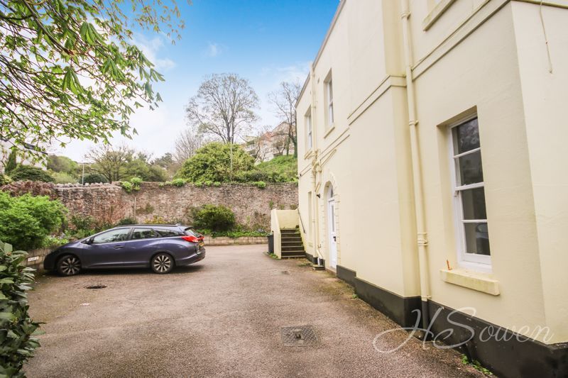 2 bed flat to rent in Torwood Gardens Road, Torquay TQ1, £900 pcm Zoopla