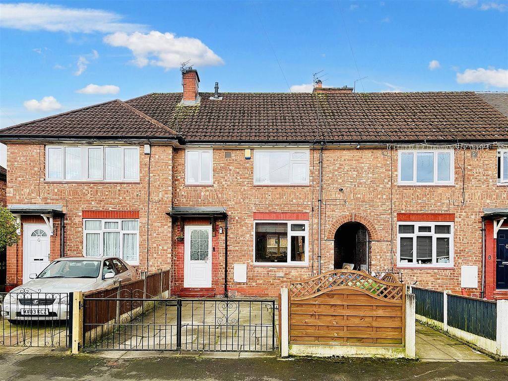 3 bed terraced house for sale in Princess Street, Broadheath