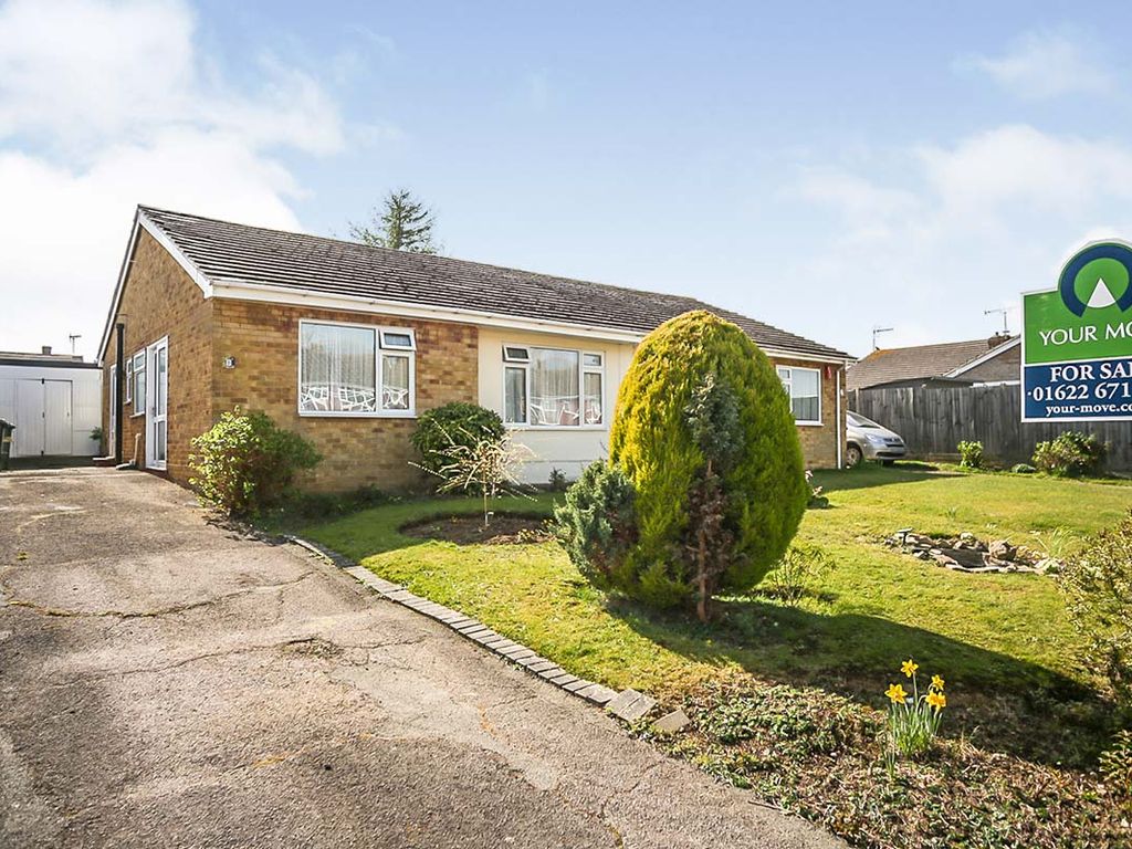 2 bed bungalow for sale in Gresham Road, Coxheath, Maidstone, Kent ME17