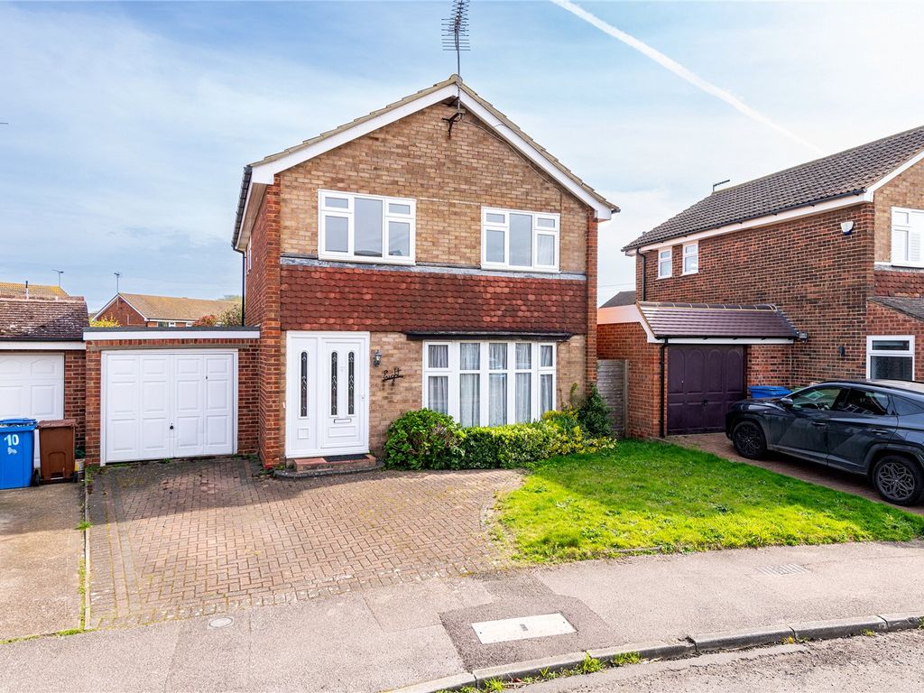 3 bed detached house for sale in Laxton Way, Sittingbourne, Kent ME10