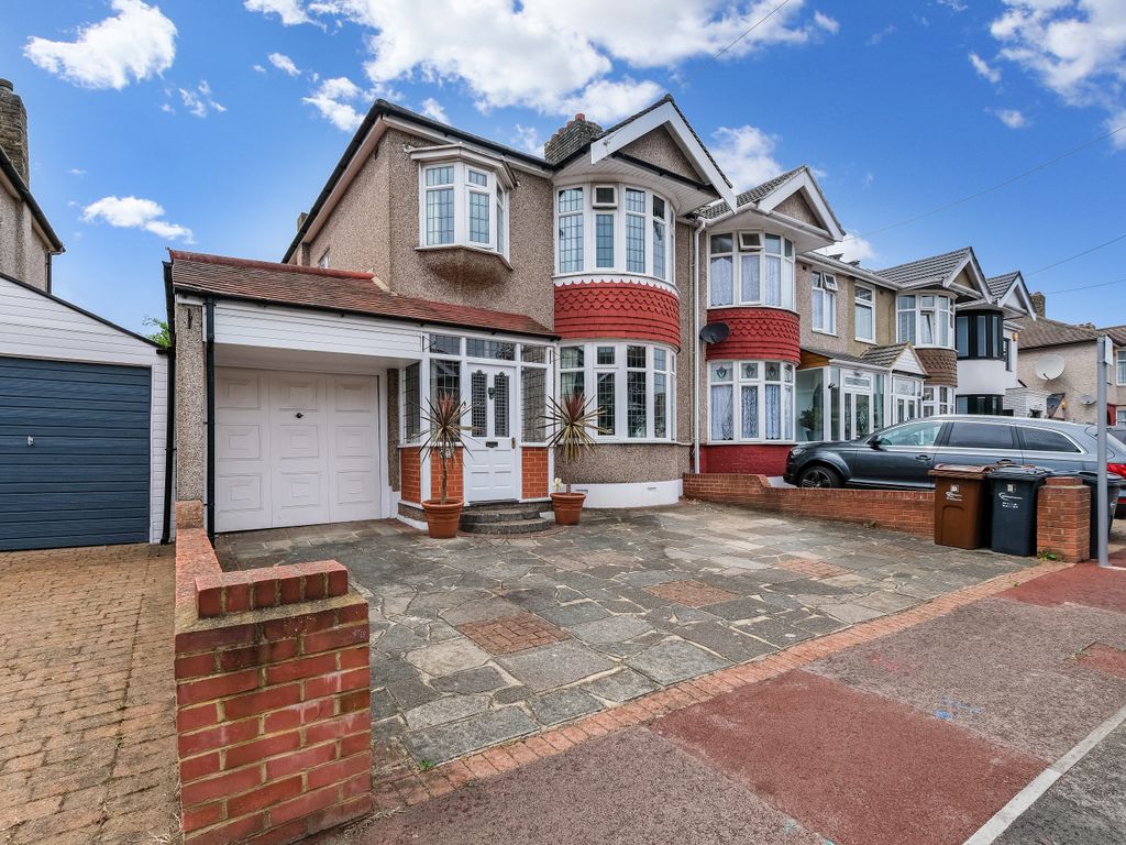 3 bed end terrace house for sale in Westrow Drive, Leftley Estate