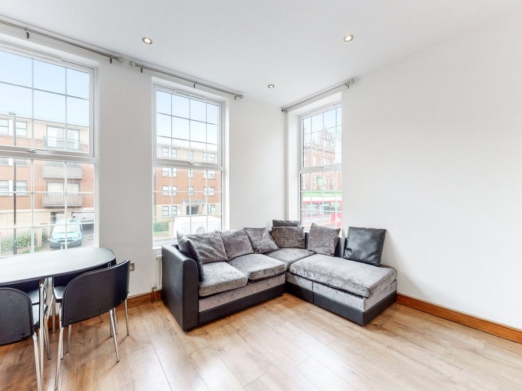 1 bed flat to rent in Tottenham Lane, Crouch End, London N8, £1,600 pcm Zoopla