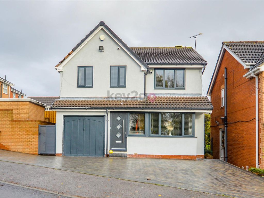4 bed detached house for sale in Springwell Crescent, Beighton