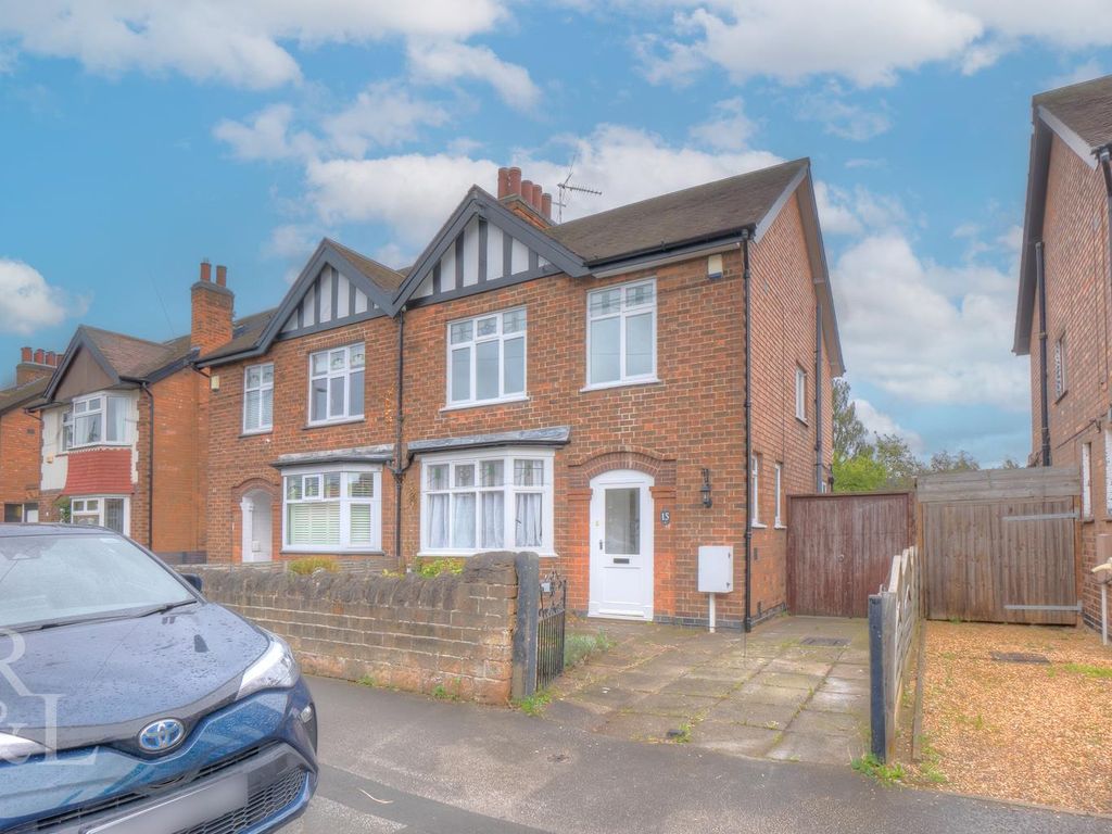 3 bed semidetached house for sale in Brockley Road, West Bridgford