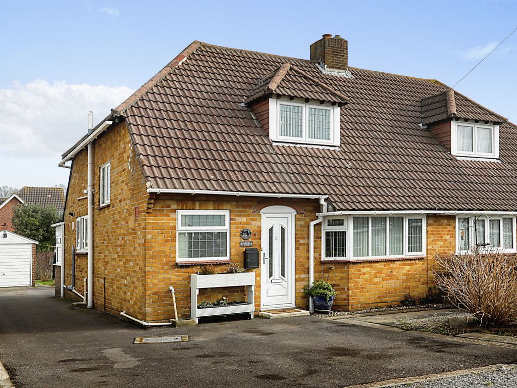 2 bed semidetached bungalow for sale in Redlands Lane, Fareham PO14