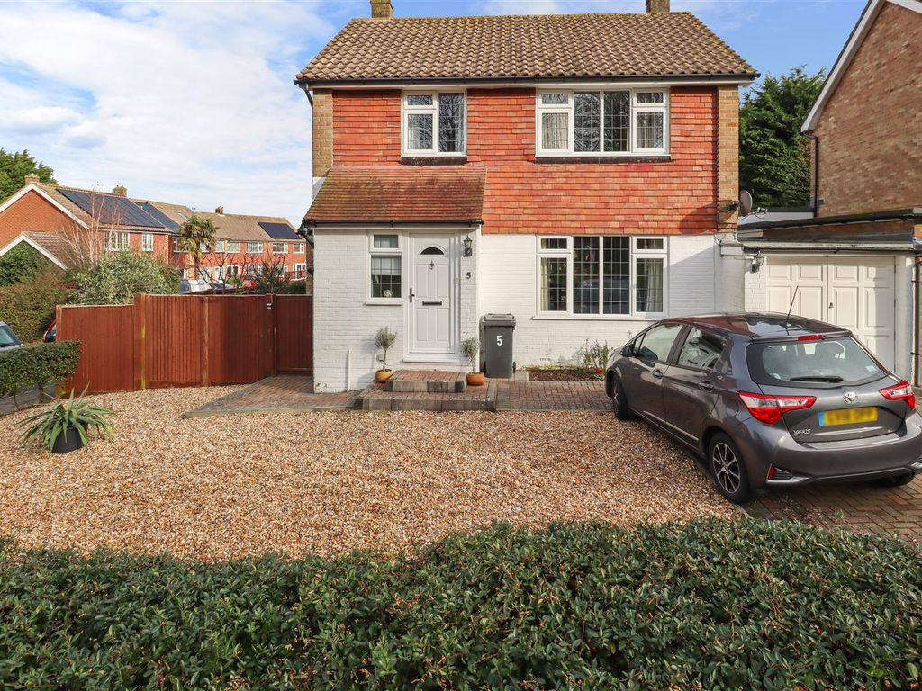 3 bed detached house for sale in Winchester Way, Willingdon, Eastbourne