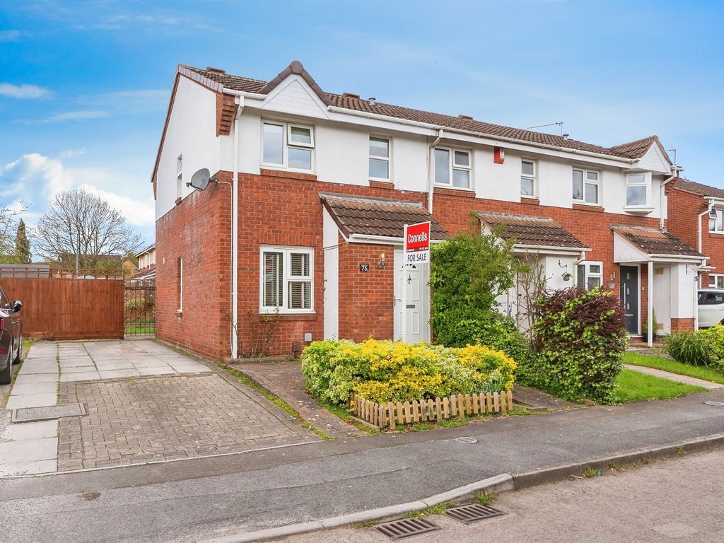 2 bed end terrace house for sale in Bickford Close, Barrs Court