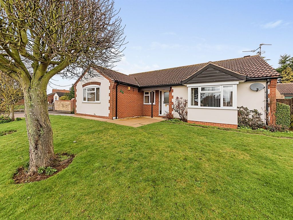 4 bed detached bungalow for sale in Covill Close, Great Gonerby