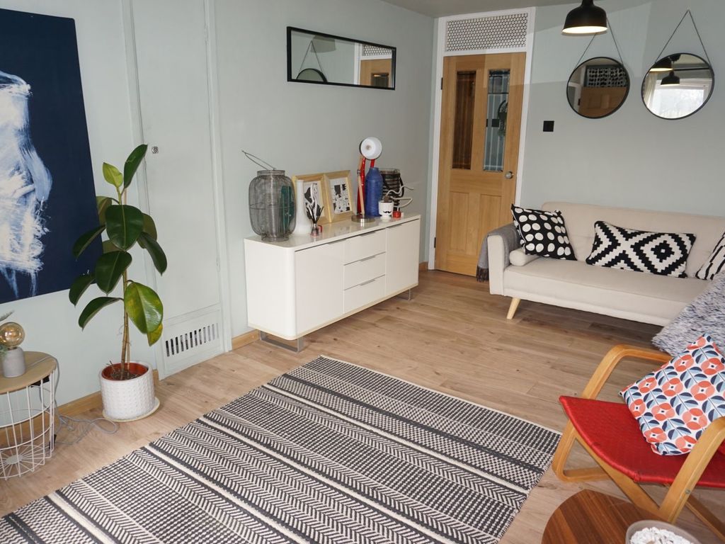 Studio to rent in Lister Lane, Bradford BD2 Zoopla