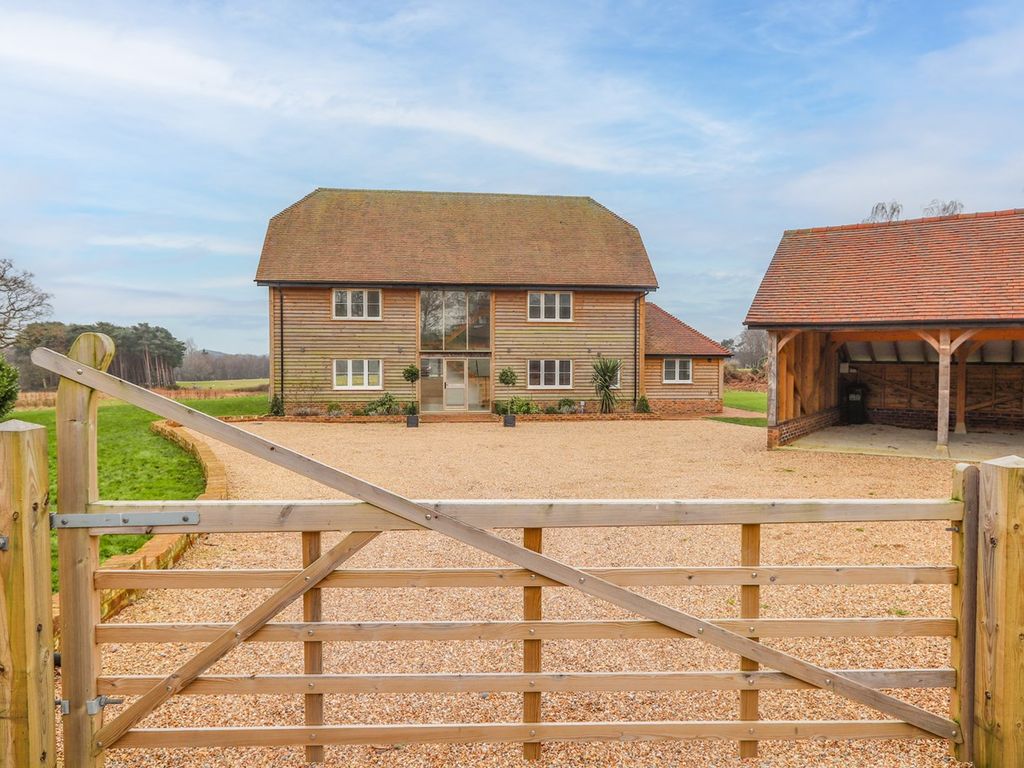 New home, 6 bed detached house for sale in Horns Corner, Catsfield TN33