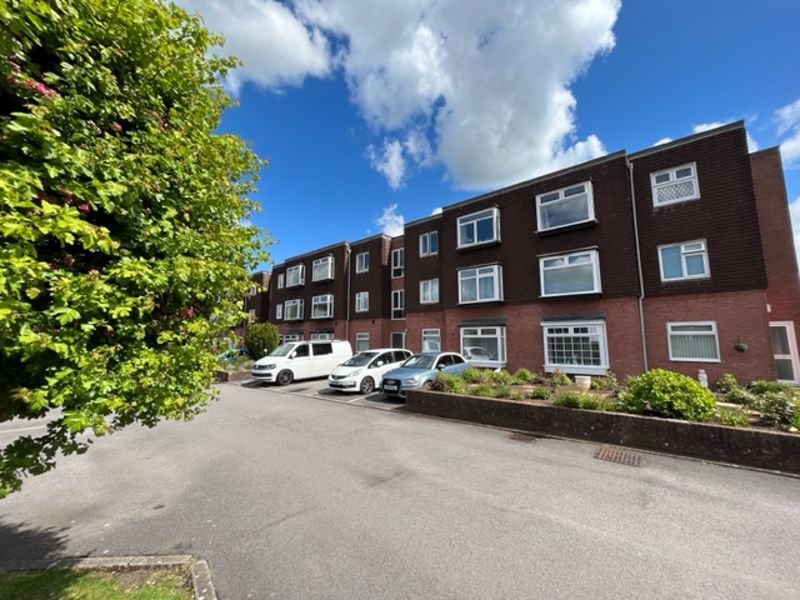 2 bed flat for sale in Bath Road, Longwell Green, Bristol BS30, £