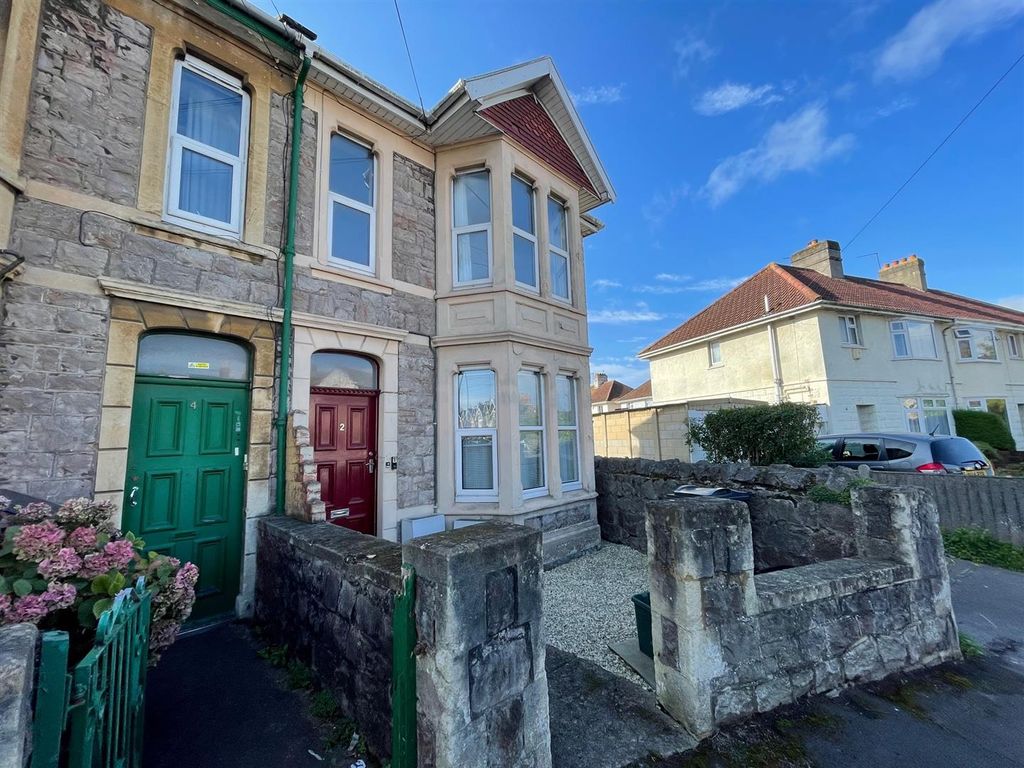 1 bed flat to rent in Kensington Road, WestonSuperMare BS23, £750 pcm